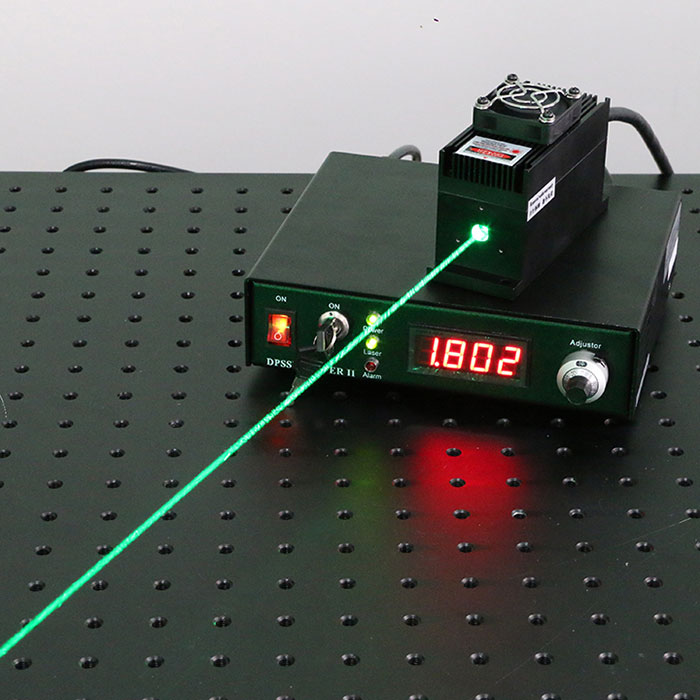 530nm±2nm 500mW 緑色 レーザ光源 ダイオードレーザー